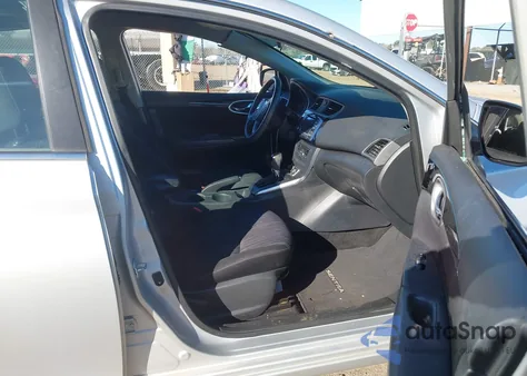 2018 Nissan Sentra Sv z USA, uszkodzony, nr VIN 3N1AB7AP7JL638076